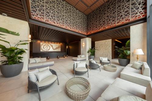 Lobby, Hewitt Resort Naha in Okinawa hovedø