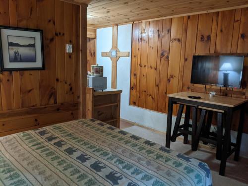 Adirondack Diamond Point Lodge - image 6