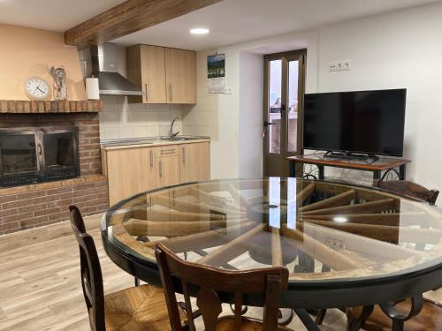 Iekārtas, La Casa de la Abuela in La Vid Y Barrios