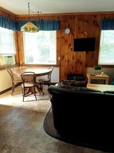 Adirondack Diamond Point Lodge - 바/라운지