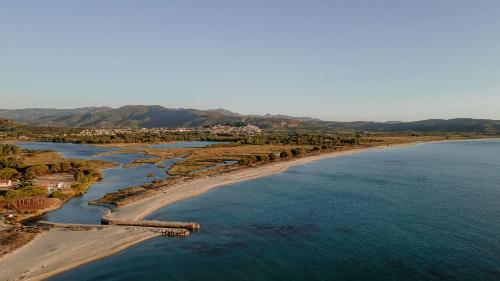 A környék, Resort Fior di Sardegna in Posada