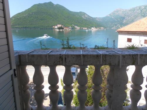 Exterior view, Apartments David in Perast