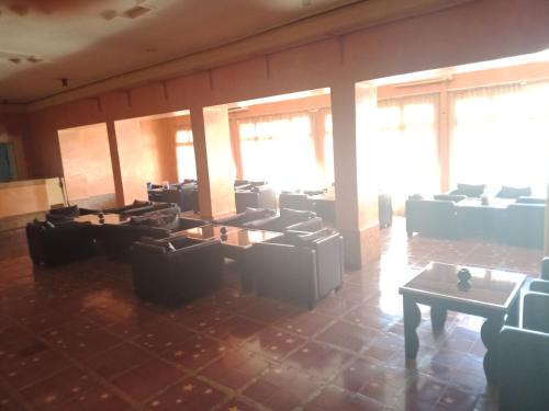 Pub/Ruang Rehat, Kenzi Azghor Hotel in Ouarzazate