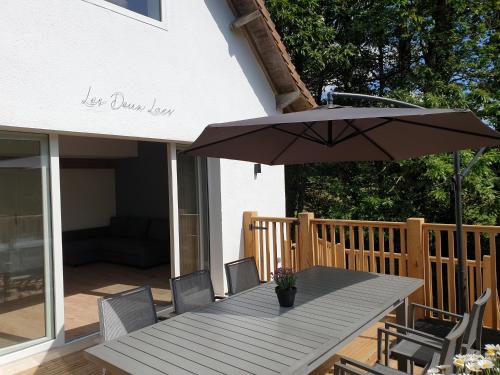 Les Deux Lacs - Stunning Gite, with private swimming pool and 2.75 acre fishing lake in Abjat-sur-Bandiat