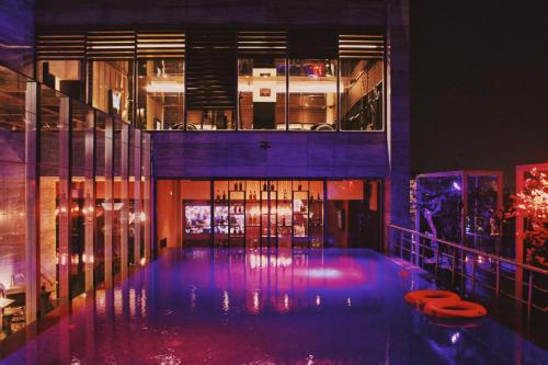 Piscine, Radisson Lucknow City Center in Lucknow