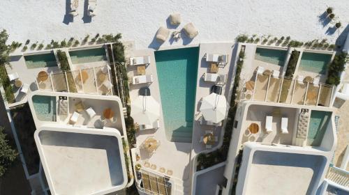White Pebble Suites
