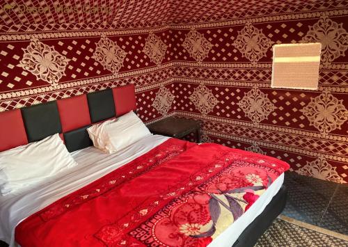 Double Room image 1