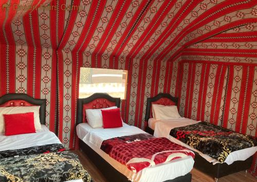 Quadruple Room image 7