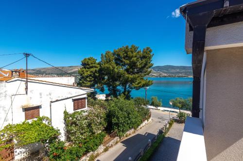 Apartments Tokic - image 8