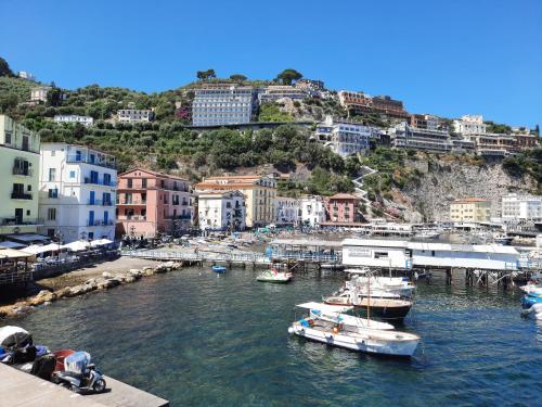 Marina Grande Inn – Sorrento, CO