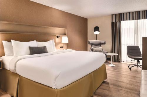 Radisson Hotel & Conference Center Champaign-Urbana