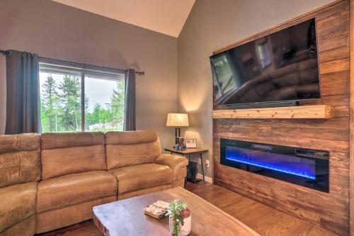 Mtn-View Home on 3 Acres with Arcade and Hot Tub!