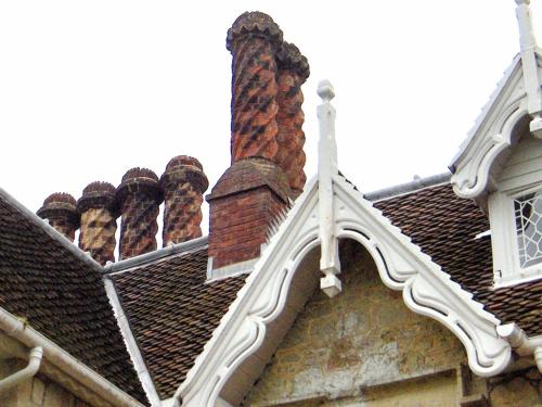 Lisle Combe - image 13