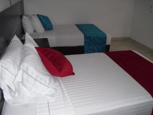 2 twin beds