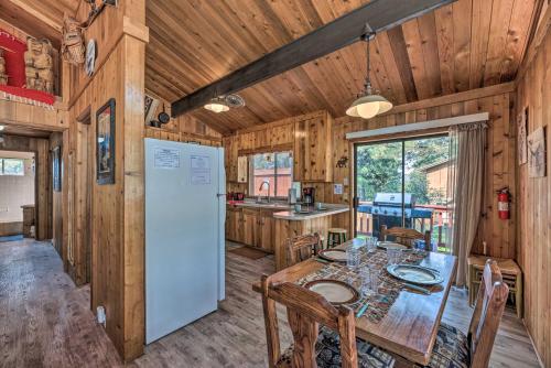 Quiet Retreat with Hot Tub - 16 Miles to Ski Apache! - image 6