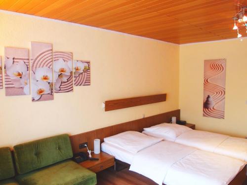 Hotel Garni Am Römerhof GmbH