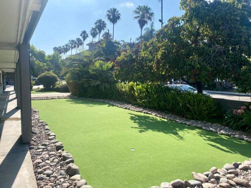 Riverleaf Inn Mission Valley - image 20