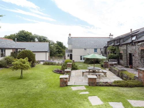 Honey Bee Cottage in Holsworthy