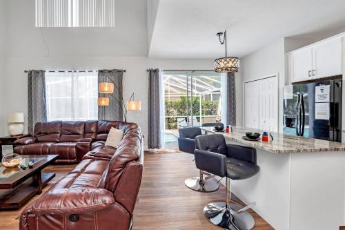 HUGE and Modern Home only 12 Miles from Disney! #6AV338 - image 8