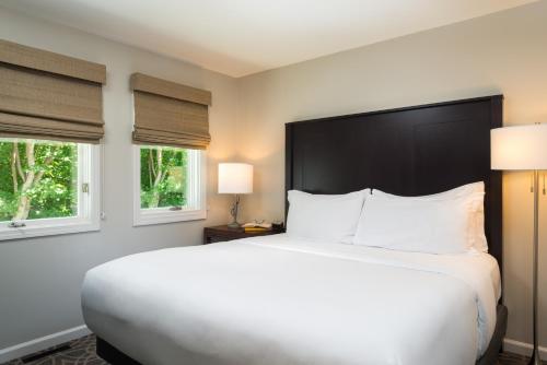 310415956 The Equinox Golf Resort & Spa