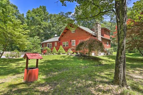 Pocono Mountains Getaway by River and Ski Area! - image 41