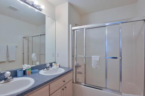 Vacation home at Foxrun Terrace - image 6