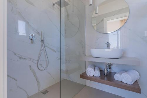HORIZON ROOMS