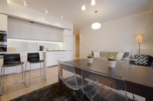 the taj mahal hotel 1 mansingh road new delhi and ncr delhi national territory india in 110011 drago