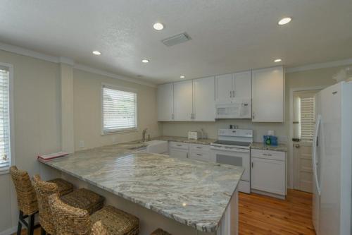 106 30Th St Home - image 6