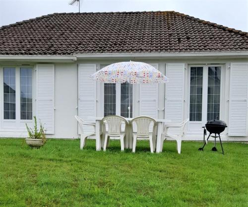 L'Opaline, Jolie Maison avec Jardin 6 pers,10km Honfleur, linge et internet inclus