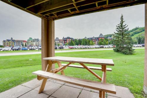 Blue Mountain, 2 BR, - Mountain Walk Chalet