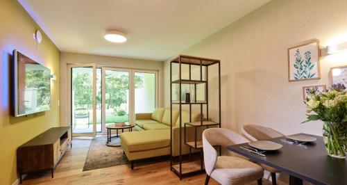 Erasmus Lodge - Ferienwohnungen zum Wohlfühlen in Trassem, Deutschland