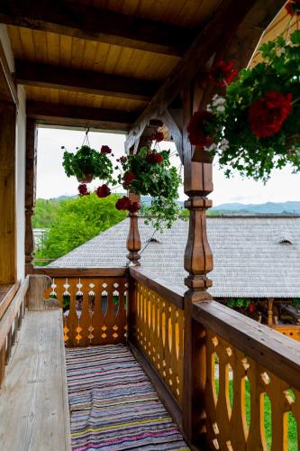 Pensiunea Casa Traditiilor in Ieud