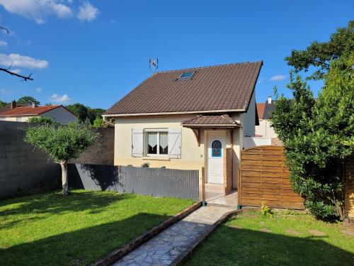 F2 duplex standing de 35 m2 à 3 min du canal de l'ourcq - Location saisonnière - Tremblay-en-France