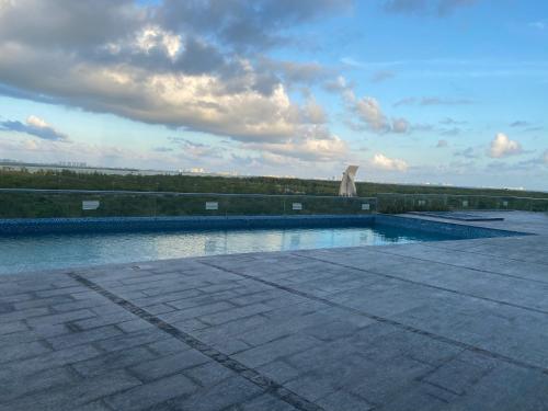 Malecon Cancun , la vista