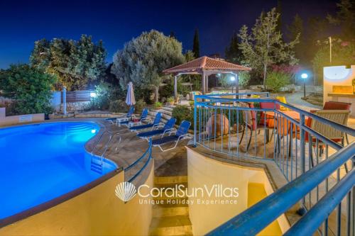 Large Pool Garden, Billiard, Peaceful Area, Near to the Sea, Coral Bay Paphos, Peja (zdjęcie 9)