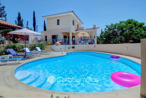 Large Pool Garden, Billiard, Peaceful Area, Near to the Sea, Coral Bay Paphos, Peja (zdjęcie 10)
