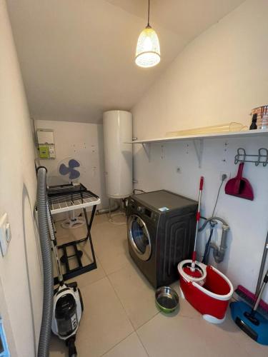 Superbe appartement avec 2 Chambres - 9 Personnes - Parking Privé (Superbe appartement avec 2 Chambres - 9 Personnes - Parking Prive) in Tain-l'Hermitage