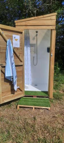 Duša, Summit Camping Kit Hill Rd Cornwall Panoramic Views Grass Pitch from 15pn or Bella Bell Tent 75pn in Stoke Climsland