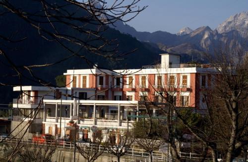 Hotel Early's in Italy - San Carlo Terme Hotel de charme Ameglia