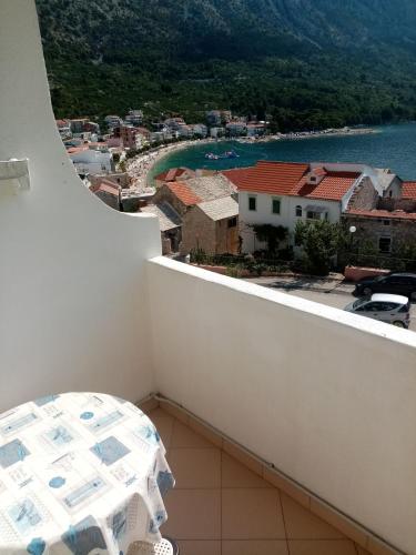 Apartments Mesec in Igrane