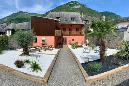 Le Camp Ed'Mont gîte à louer Banios