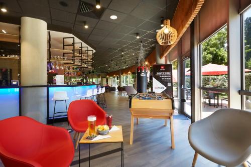 ibis Archamps Porte de Genève - image 9