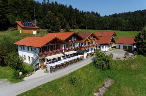 Berggasthof-Pension Seminar- und Tagungshaus Menauer in Grandsberg, Deutschland