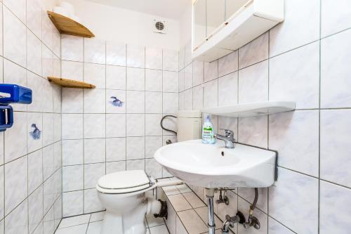 Work & stay apartment in Bergisch Gladbach Bensberg 5.2km von Voiskulheim entfernt