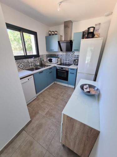 keuken, Petite maison - annexe indépendante d'une villa / Independent Guesthouse within a villa (Petite maison - annexe independante d'une villa / Independent Guesthouse within a villa) in Corneilla-Del-Vercol