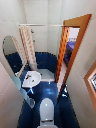 Habitación 2 camas, baño privado
