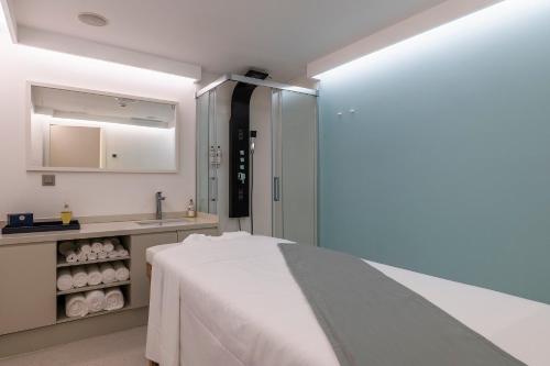 Regency Salgados Hotel & Spa - image 11