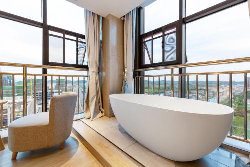 Bathroom, TRUE Go hotel in Chengdu