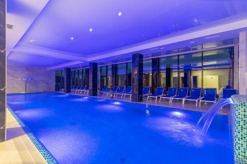 Pool, Villa Elena SPA & Resort in Polyanytsya